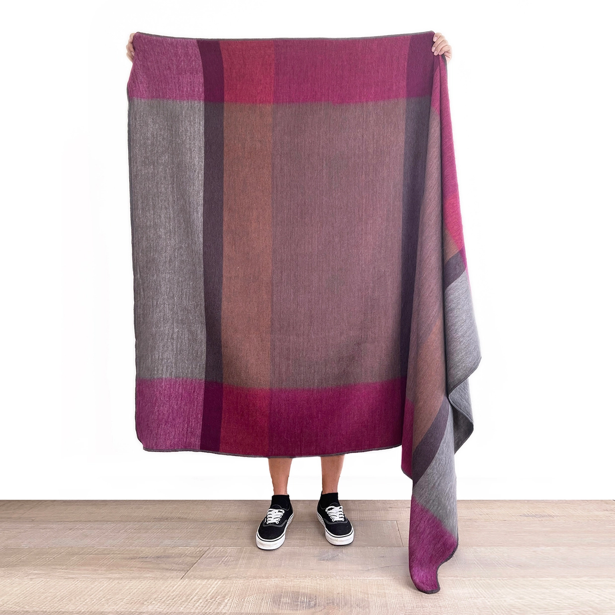 Luxurious Alpaca Throw | Classic Serged Edge | 21 Options