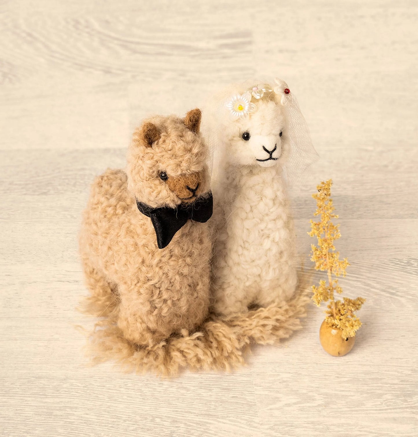 Bride and Groom | Alpacadorable Hand Made | Alpaca Ornaments Set