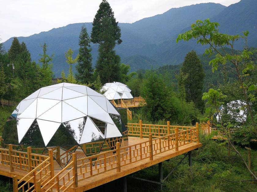 Glass Retreat Dome – Luxury 4-Season View House for Dining, Events & Stays